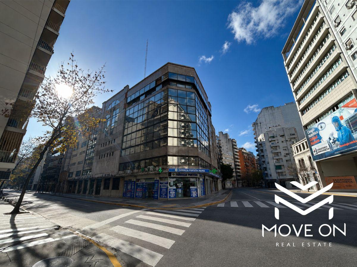 Foto de VENTA - Edificio en esquina de 4 pisos + 4 cocheras en Palermo/Recoleta!, imagen 1