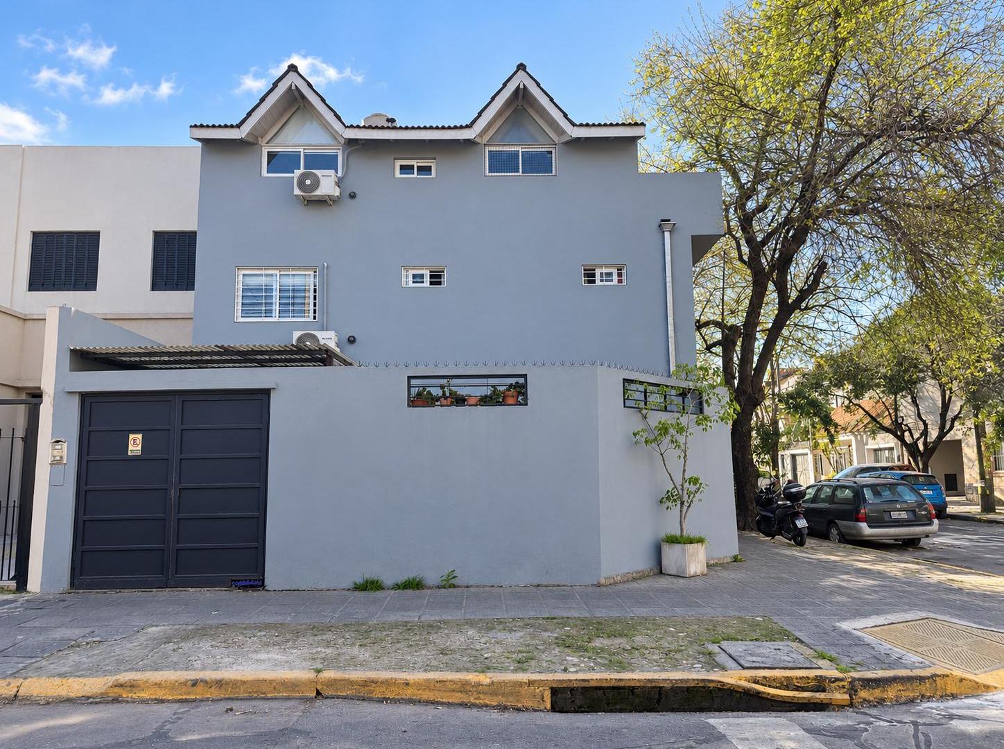 Foto de VENTA - 142 m2 - 5 ambientes con patio y Parrilla - excelente zona en, imagen 1
