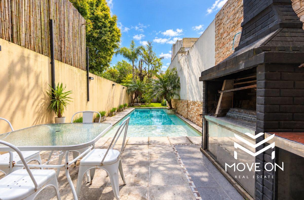 Foto de VENTA - Triplex de 4 dormitorios con Jardin y Piscina propia en Vicente, imagen 3