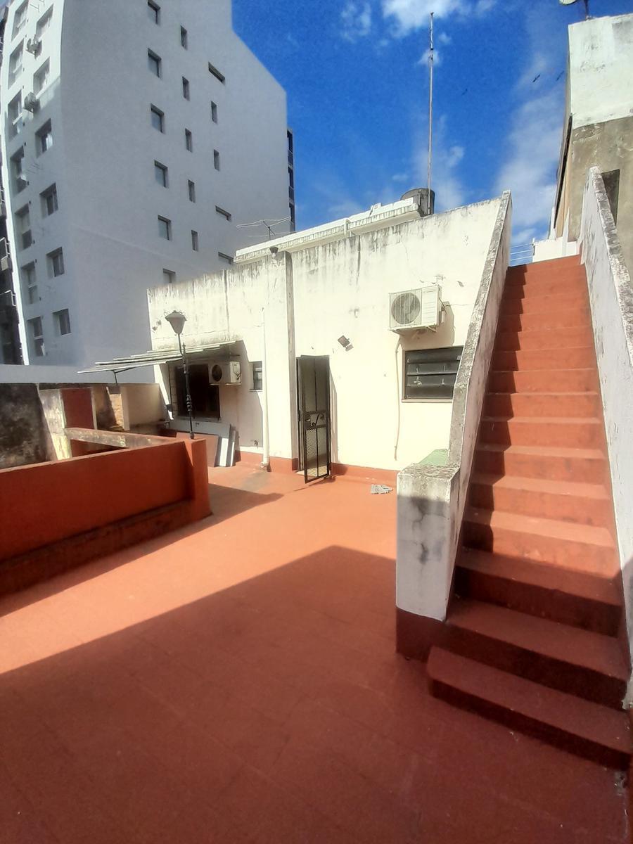 Venta / Permuta Casa Uso Apto Uso Institucional - Comercial. Pte Roca 1100. 5