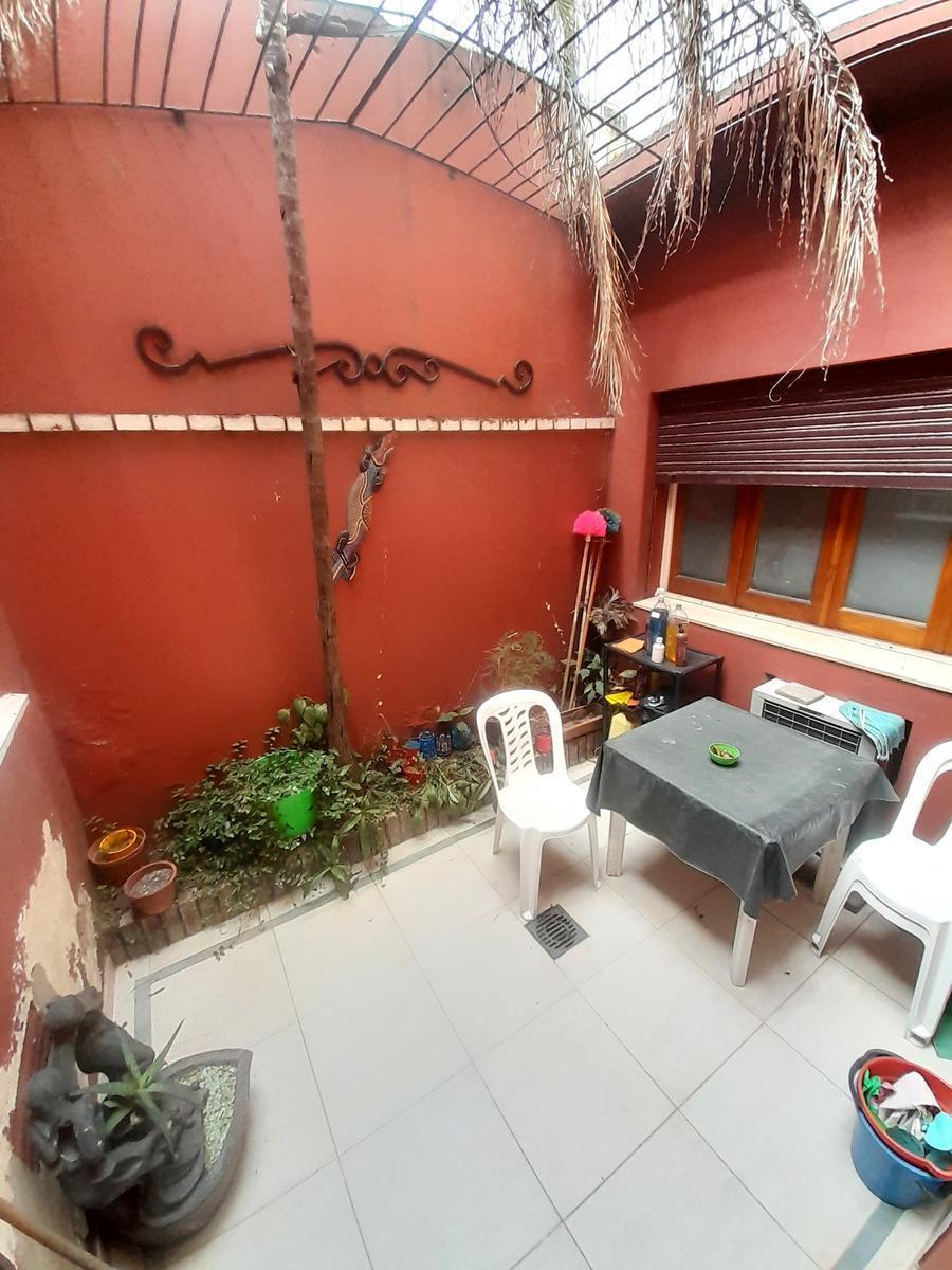 Venta / Permuta Casa Uso Apto Uso Institucional - Comercial. Pte Roca 1100. 2