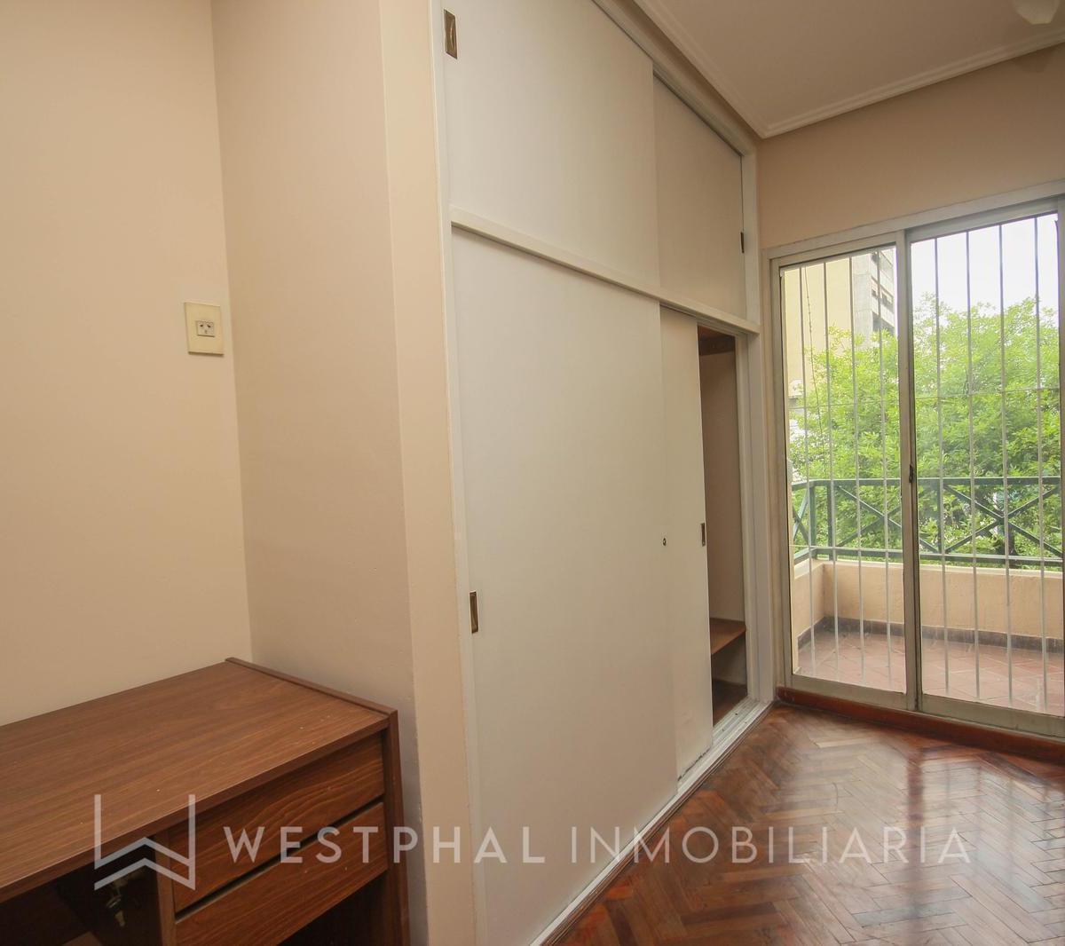 Amplio Departamento 3 Dorm. Dep. de Servicio en Barrio Norte 4