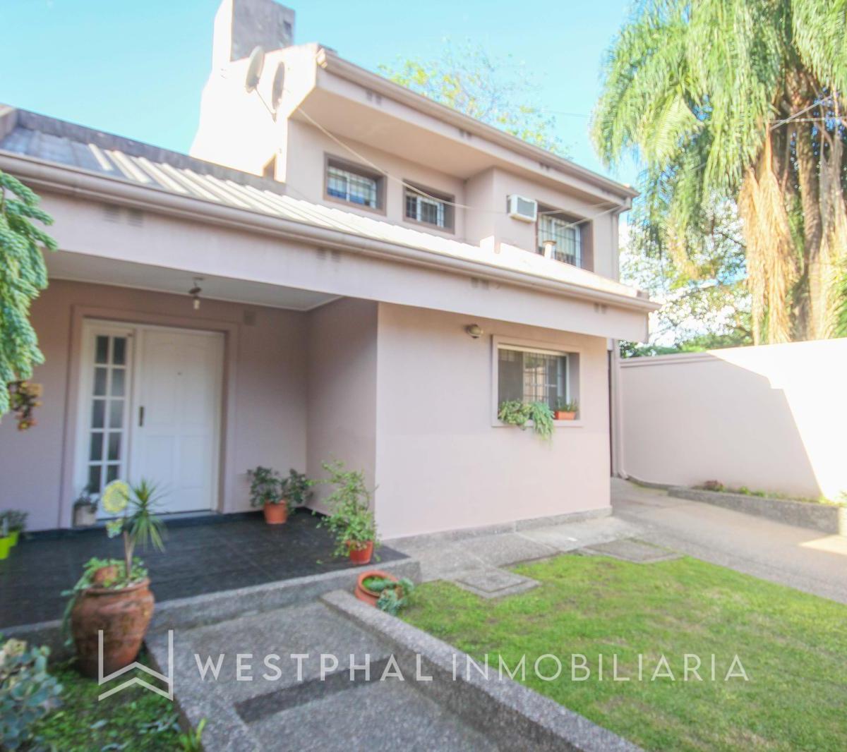- Venta - Casa 4 Dorm. con Pileta - Pje. Santiago Altura Mate de Luna Al 4100 3