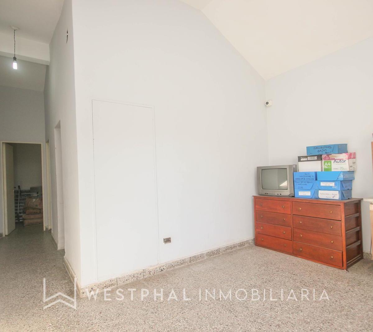 - Venta - Casa de Tres Dorm. en Bulnes Al 200 5