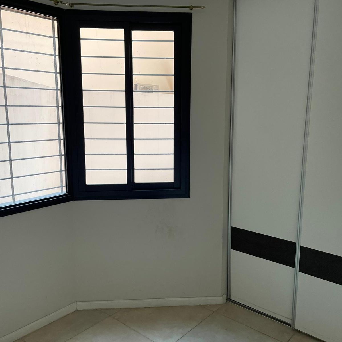 Vendo Depto un Dor, en Pb con Patio. Illia 531 1
