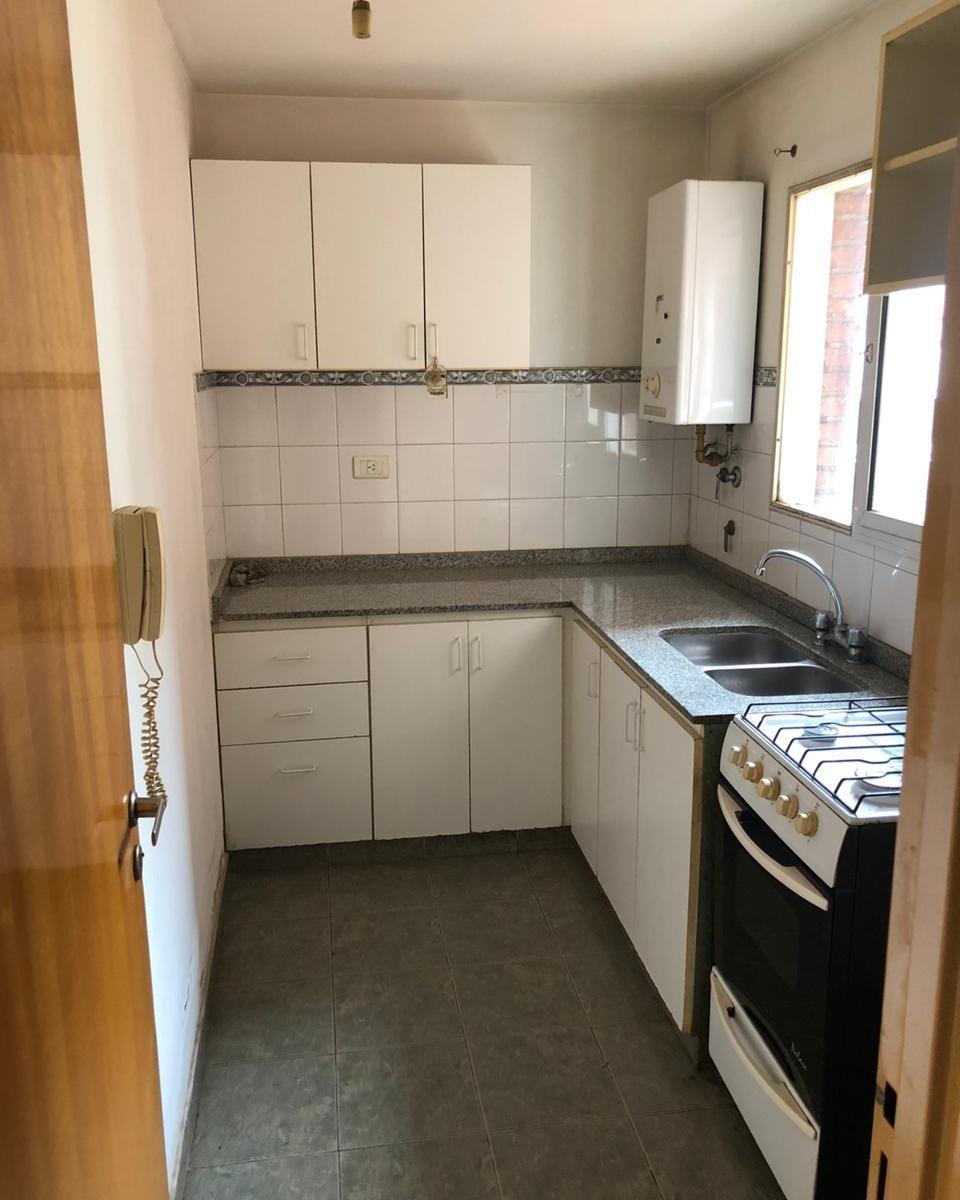 Vendo Depto de un Dor, Buenos Aires 521 con Financiacion 2