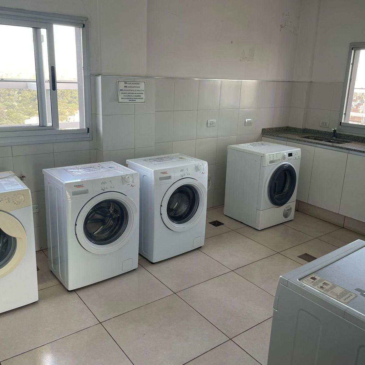 Vendo Depto de un Dor con Balcon y Amenities, Torre Duomo Piso 14. Apto Credito 3