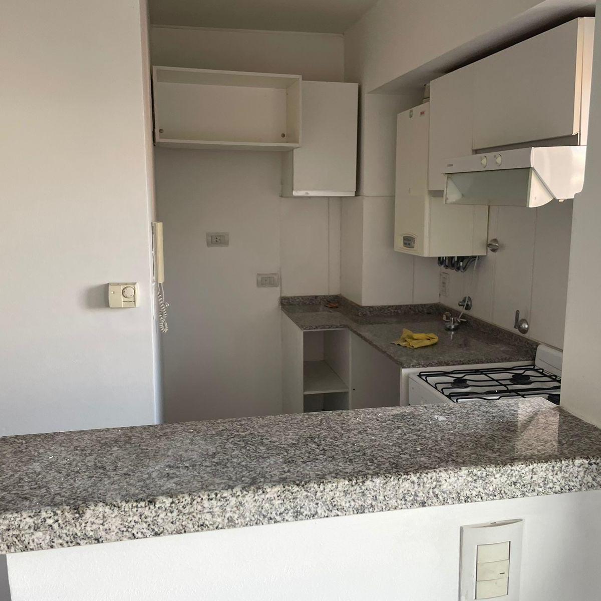 Vendo Depto de un Dor con Balcon y Amenities, Torre Duomo Piso 14. Apto Credito 4