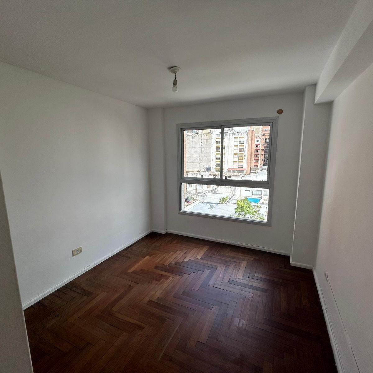Vendo Depto de un Dor con Balcon, Rondeau 252 4