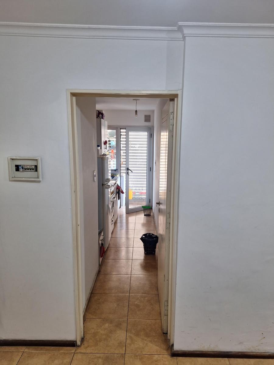 Vendo Depto de Dos Dor, con Balcon Terraza. Fructuoso Rivera 409 5