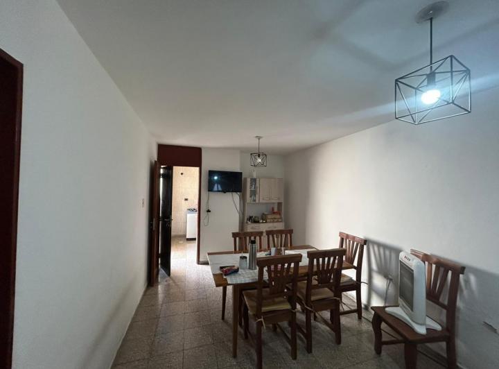 VENDO DEPTO 2 DOR, 2 PATIOS. SIN EXPENSAS. COCHABAMBA 1664 1
