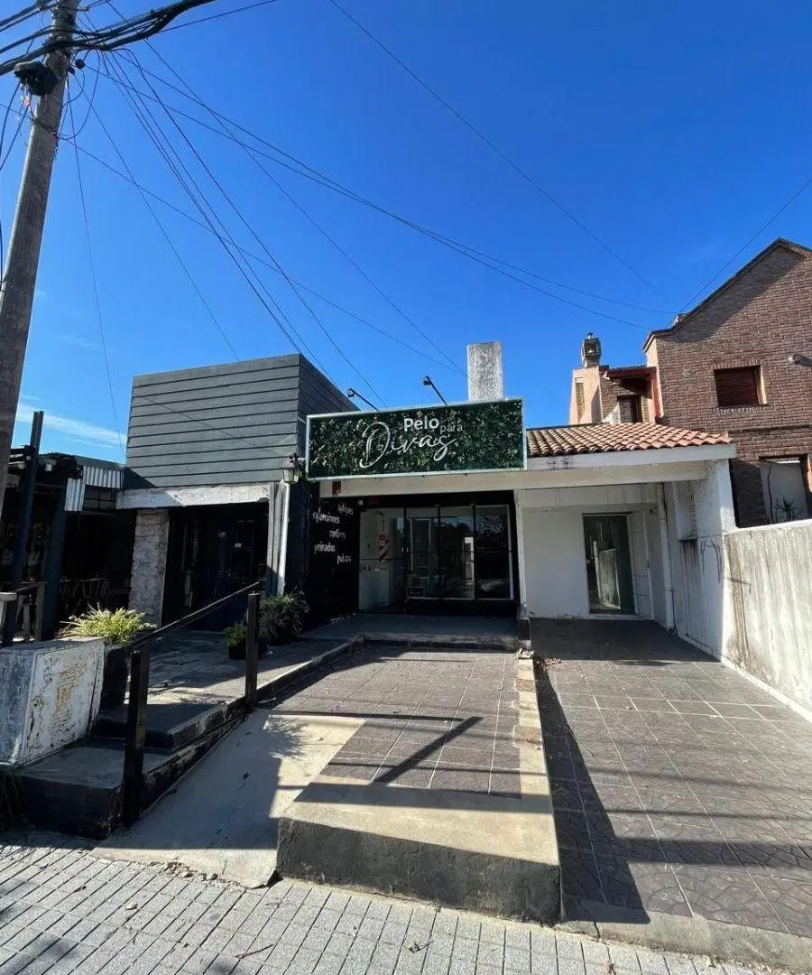 ALQUILO LOCAL COMERCIAL JOSE LUIS TEJEDA 4238 3