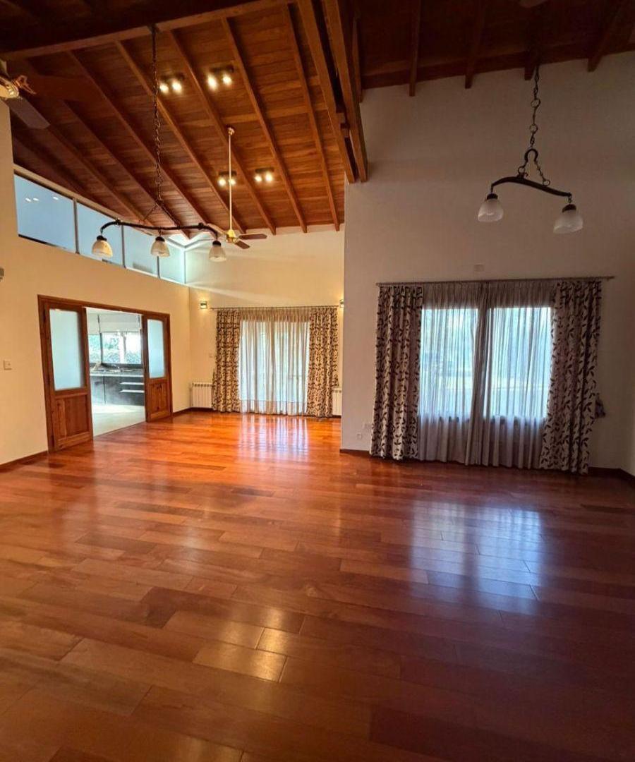 Foto de VENDOCasa 4 Dor. 4 Baños. las Corzuelas. con Pileta, imagen 2