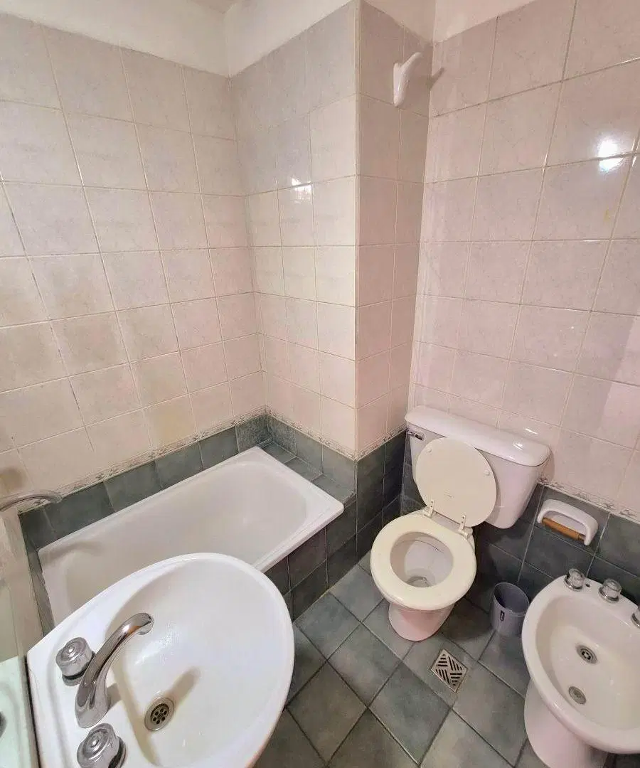 Departamento 1 Dorm. con Balcón en Zona Privilegiada de Rosario - 2° por Escaleras 5