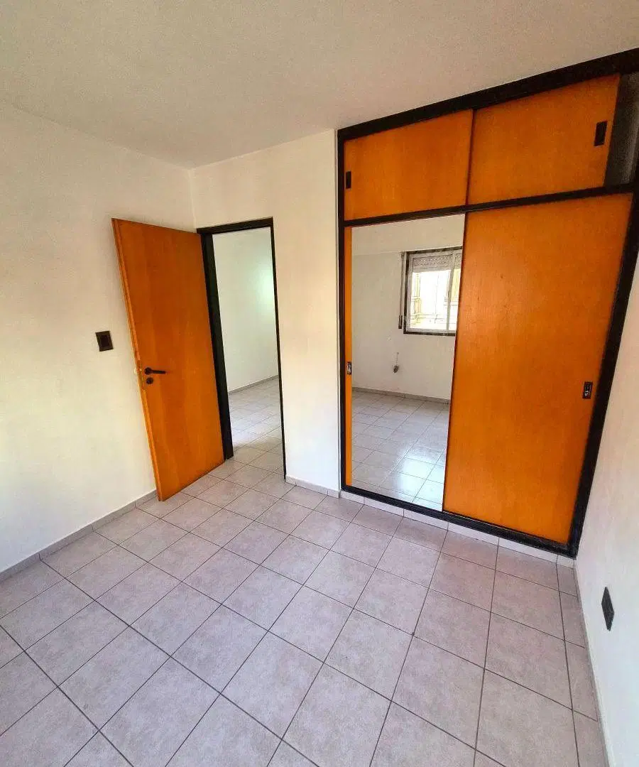 Departamento 1 Dorm. con Balcón en Zona Privilegiada de Rosario - 2° por Escaleras 5