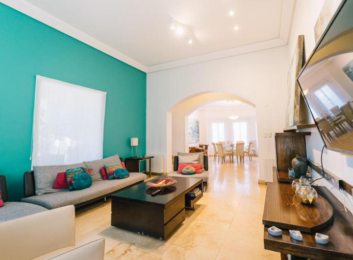 Hermosa casa en venta en Palihue 4