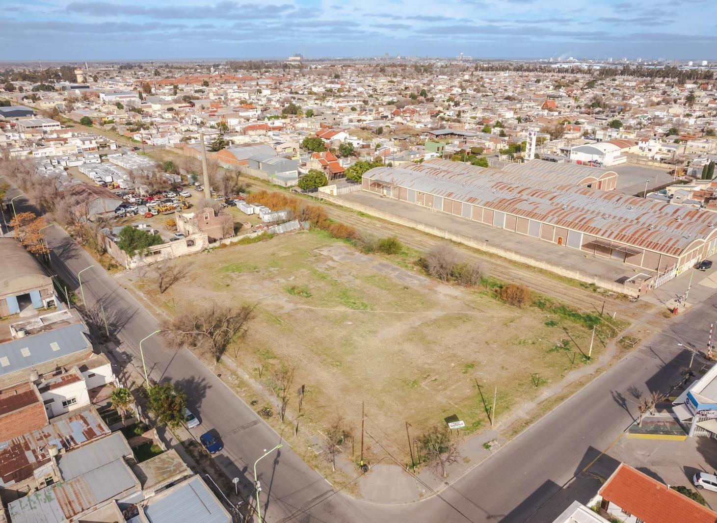 Terreno de 4.909 m² en 25 de Mayo y Chile, Bahía Blanca