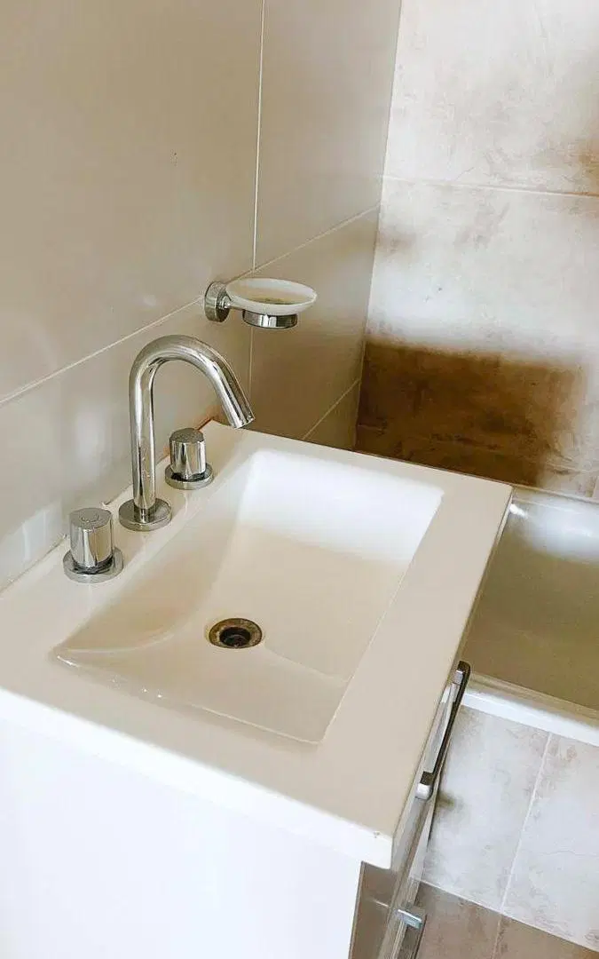 UN DORMITORIO EN VENTA 4
