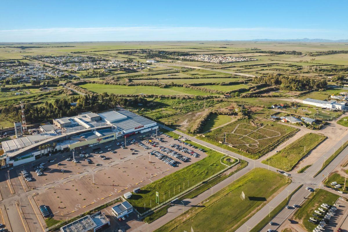 Foto de Terreno Comercial 16.209m² - Frente a Makro - Zonificación CSE2, imagen 3