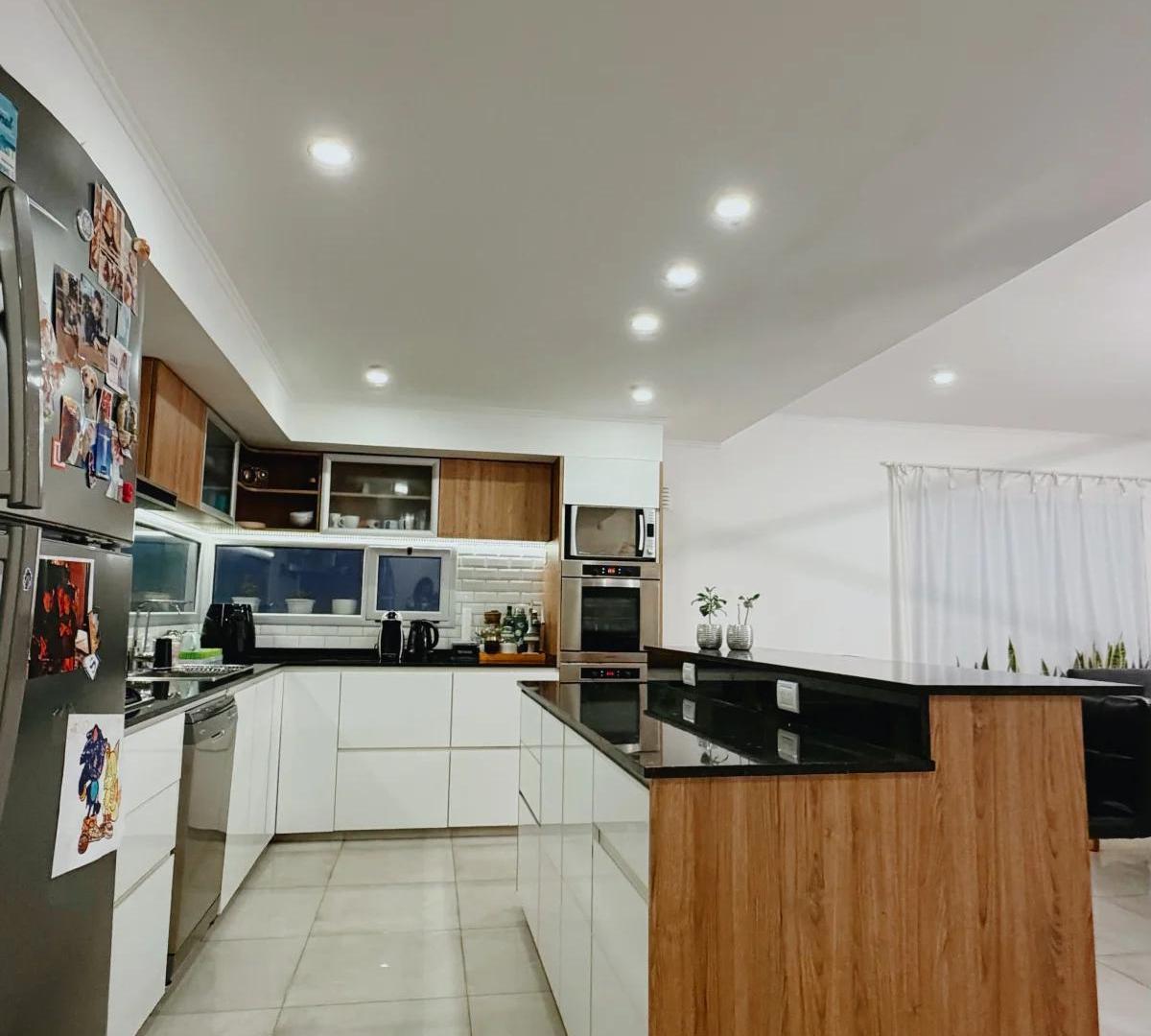 Foto de Bullrich 300, MOLINA CAMPOS, Bahía Blanca (8000), Provincia de Buenos, imagen 4