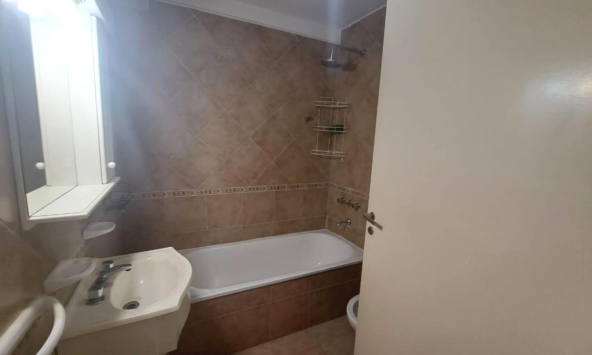 Venta Departamento Parque Chacabuco 2 Ambientes Patio 1