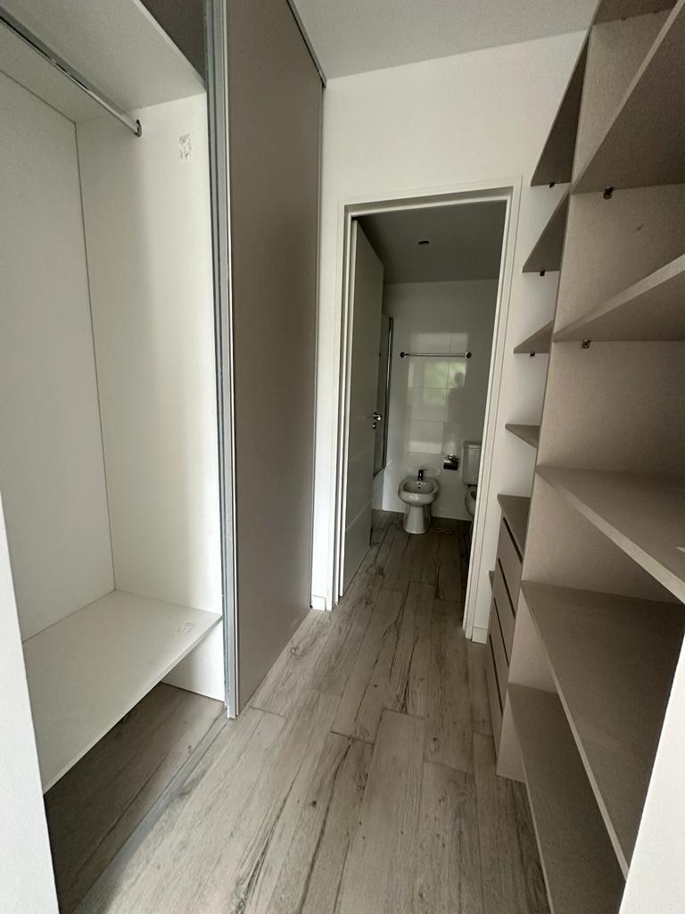 Venta Departamento 3 Ambientes en Tigre Centro 3