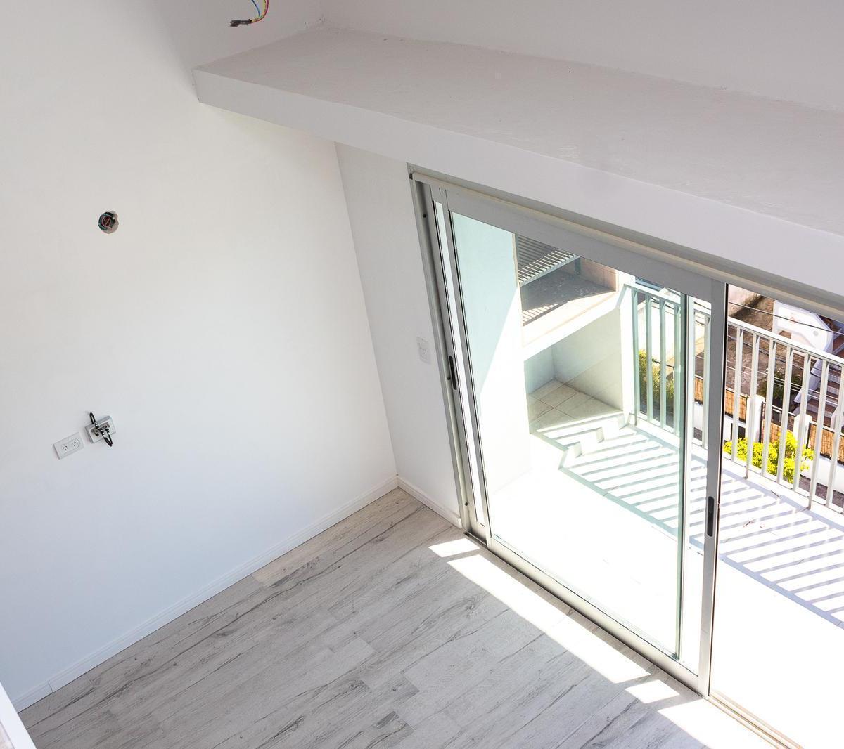 Venta Departamento 3 Ambientes en Tigre Centro 1