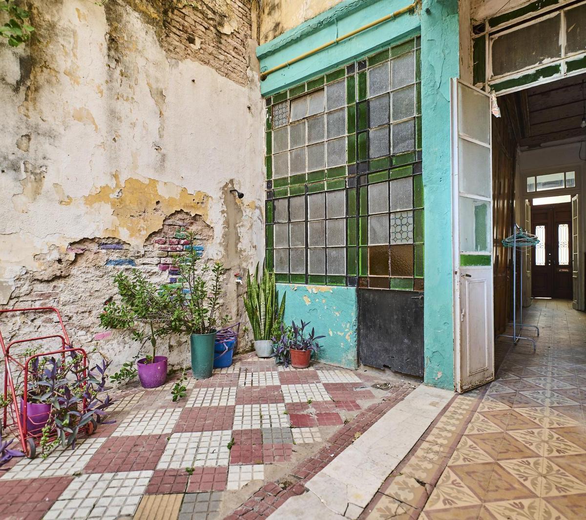 Venta Casa Fachada Historica en Paternal 2