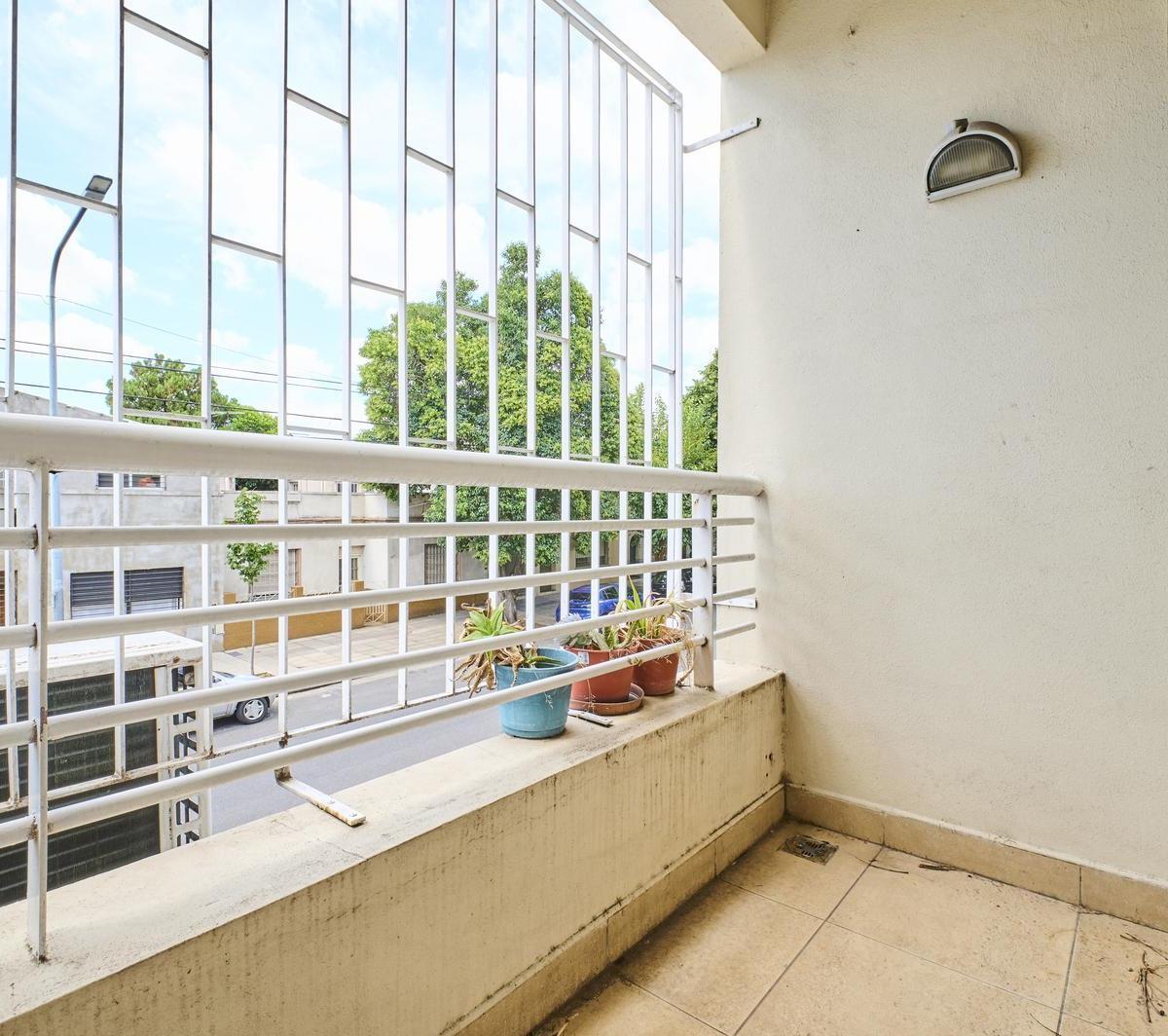 Venta Departamento de 3 Ambientes en Villa Luro con Cochera, Baulera y Gran Parque 3