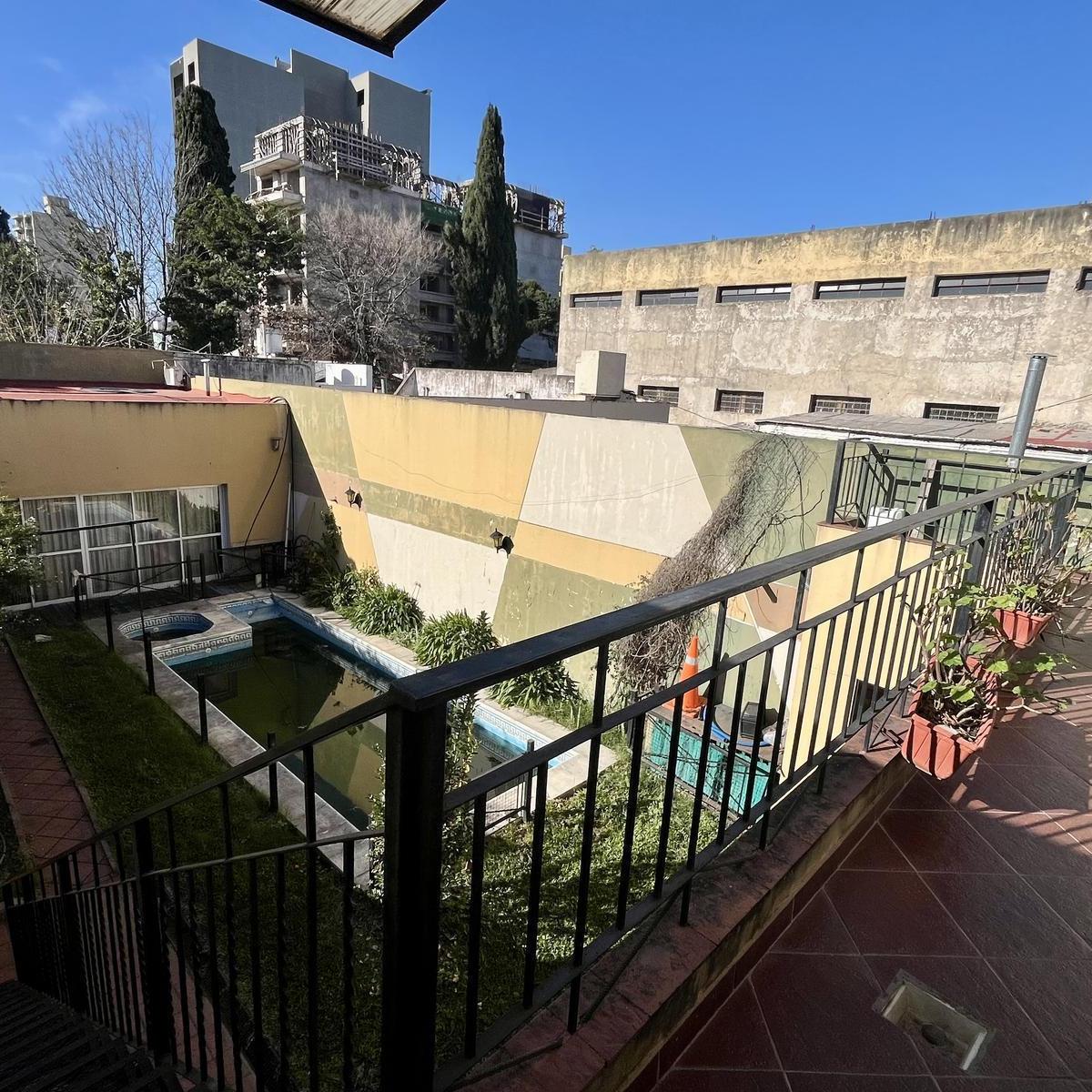 Importante Casa en Lanús Oeste 4