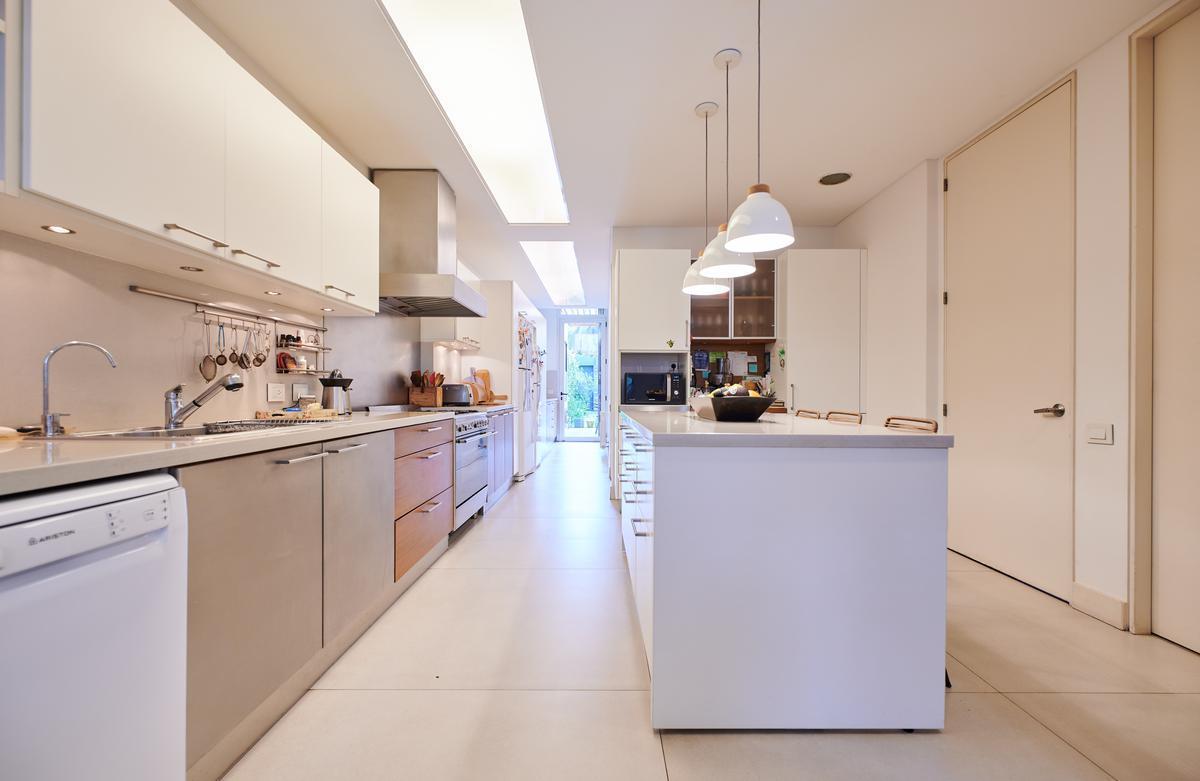 Venta - Casa 8 Ambientes - Vicente López 4