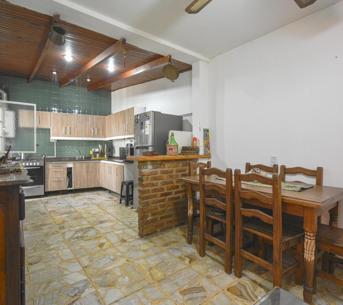 Venta PH - 5 Ambientes - Ideal Dos Familias - Terraza y Patio - Vélez Sarsfield 3
