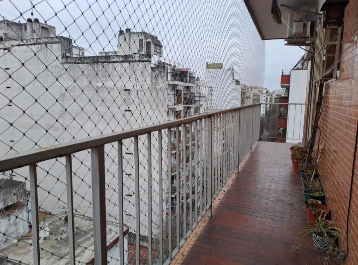 Venta departamento 3 ambientes balcón al frente luminoso. Almagro 2