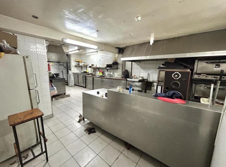 Venta Local en Boedo Apto boliche Zona Centrica Excelente Ubicación 5