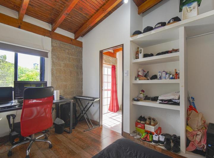 Venta PH - 5 Ambientes - Ideal dos familias - Terraza y Patio - Vélez Sarsfield 2