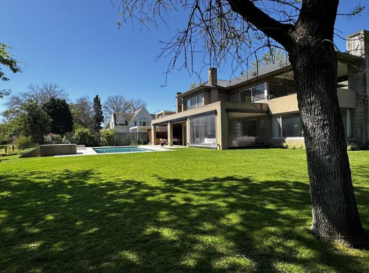 Alquiler Casa en Newman Club 3