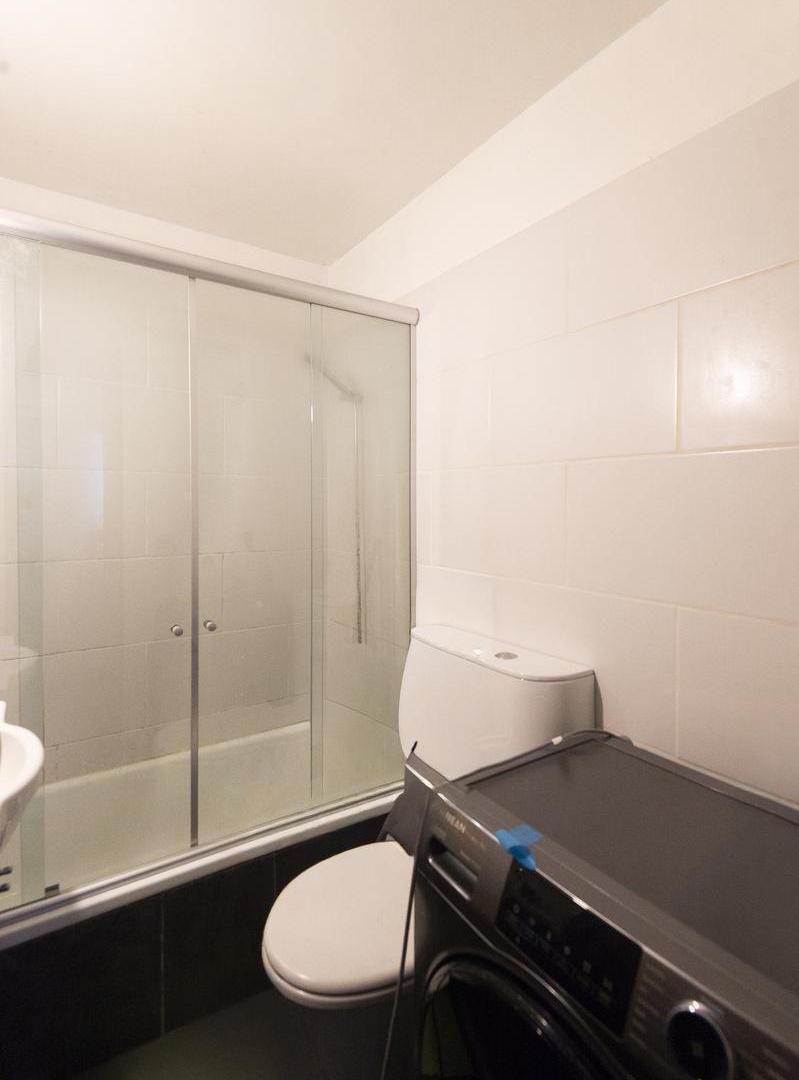 Foto de VENTA MONOAMBIENTE 3° PISO AL FRENTE | BALCÓN CON SOL PLENO | COCINA, imagen 5