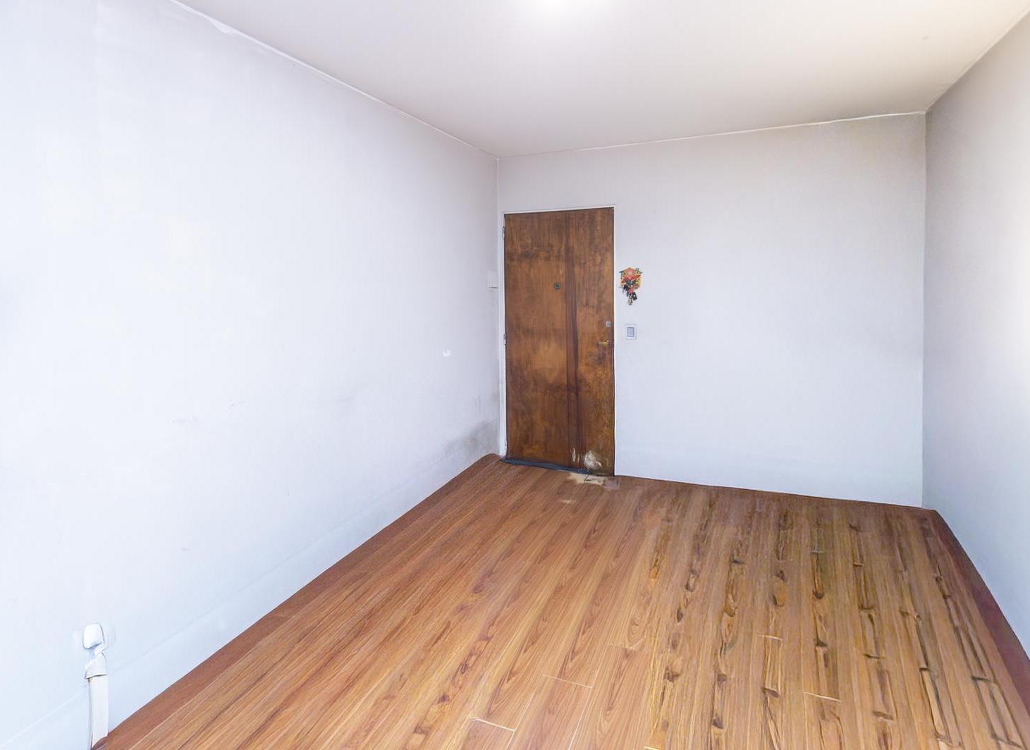 Foto de VENTA MONOAMBIENTE 3° PISO AL FRENTE | BALCÓN CON SOL PLENO | COCINA, imagen 4
