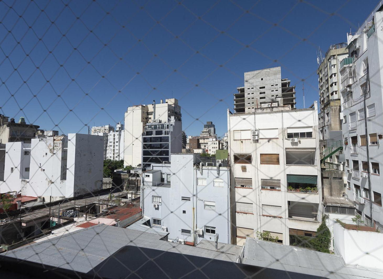 VENTA DEPARTAMENTO 3 AMBIENTES APTO PROFESIONAL CON VISTA ABIERTA EN BALVANERA