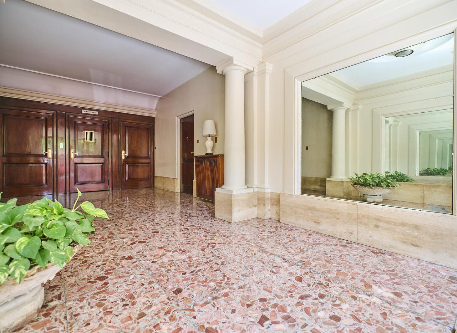 Departamento en PB 3 ambientes con patio en Caballito