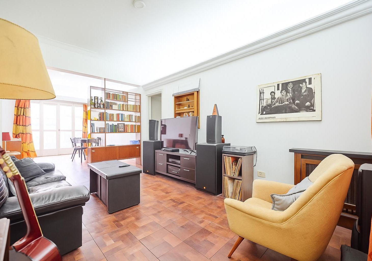 Venta Departamento 3 ambientes con dependencia en Recoleta