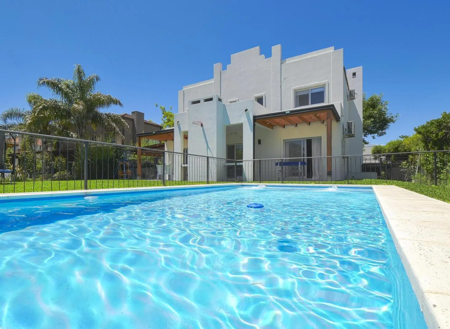 ALQUILER | CASA | 5 AMBIENTES | PILETA | BARRIO LOS JAZMINES | PILAR DEL ESTE 5