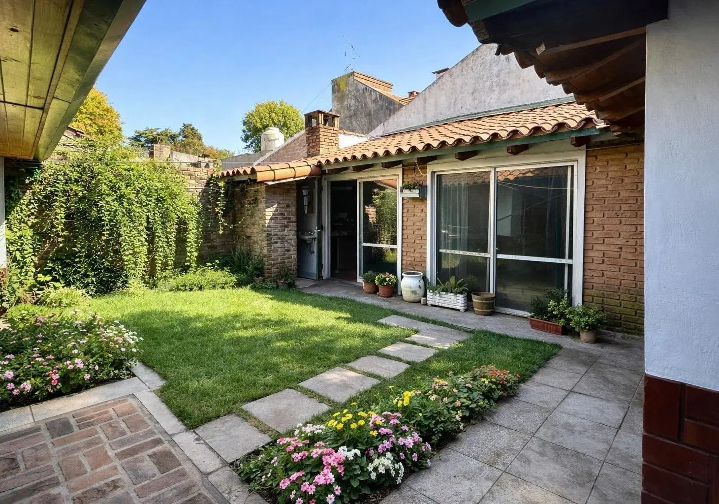 Venta Casa en Quilmes Potencial Reciclar Proyecto 3