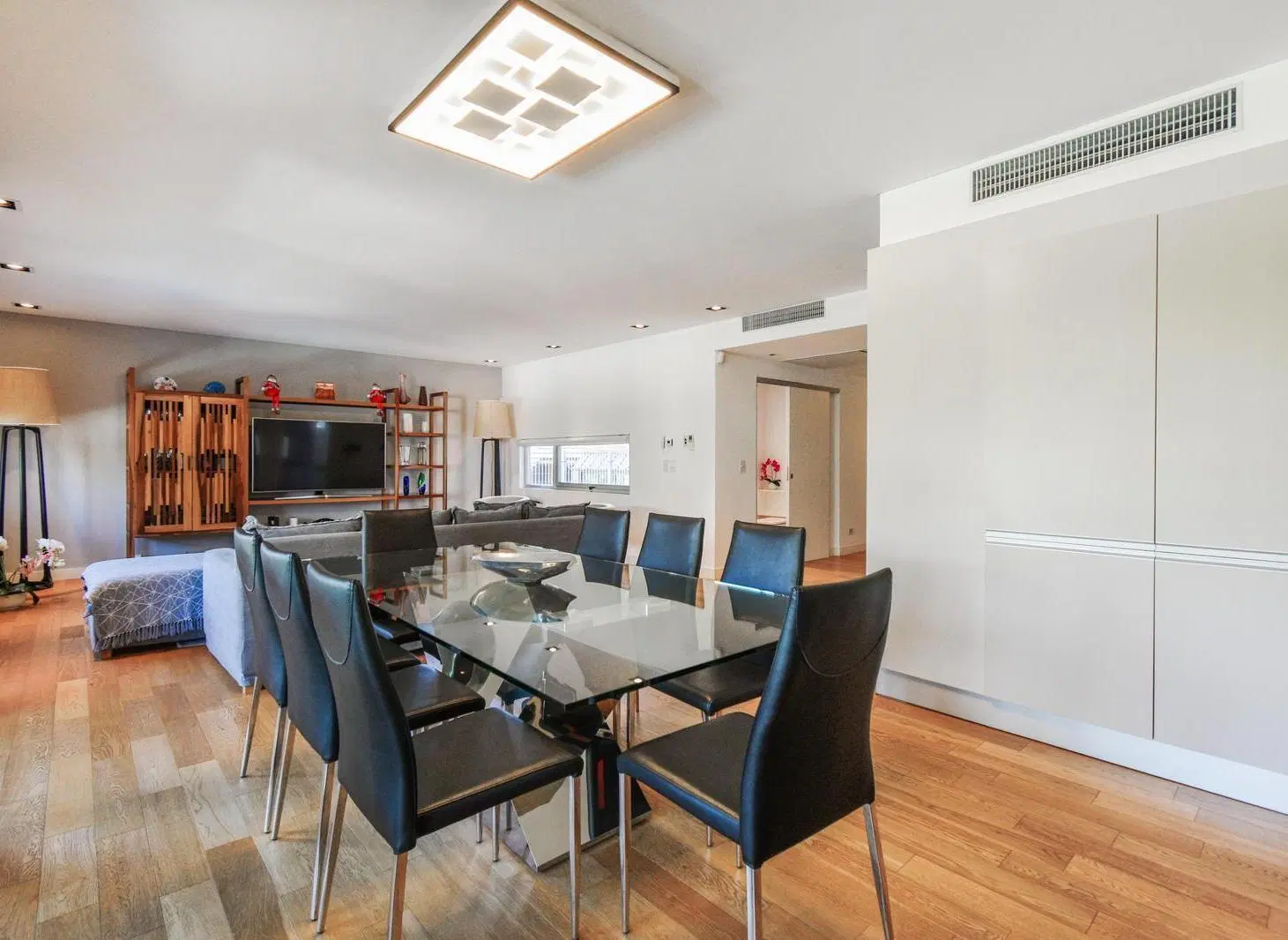 Exclusivo piso 5 amb en Villa Devoto con 3 suites, parrilla y cochera doble 2