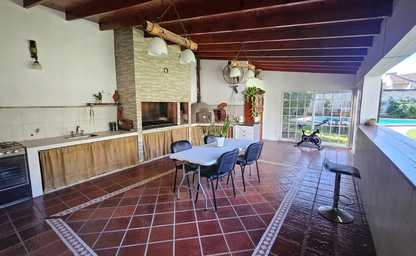 Venta Casa 5 ambientes Lomas de Zamora 3