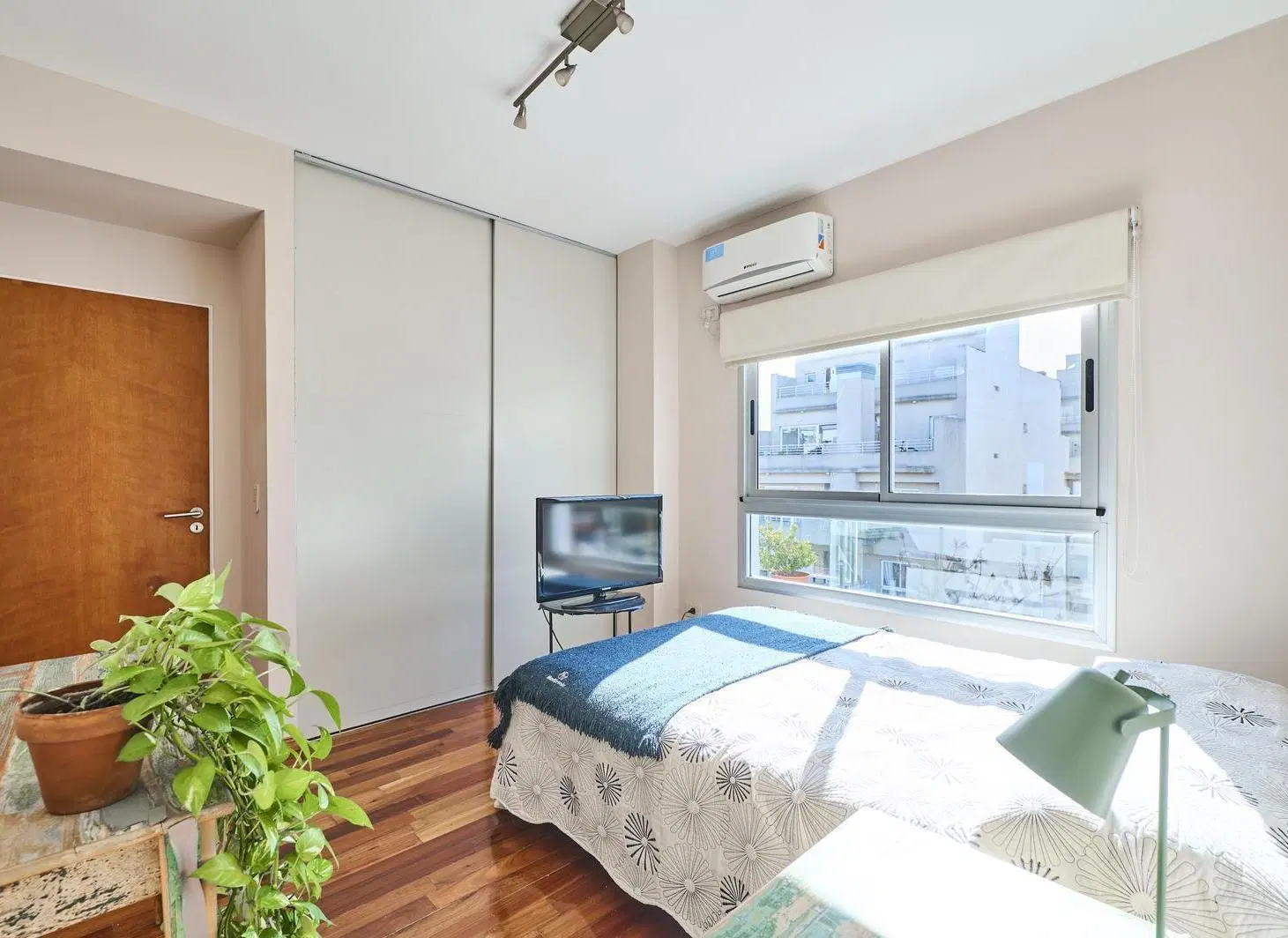 VENTA Semipiso 2 ambientes-Balcón Terraza-Cochera-Villa Devoto 2