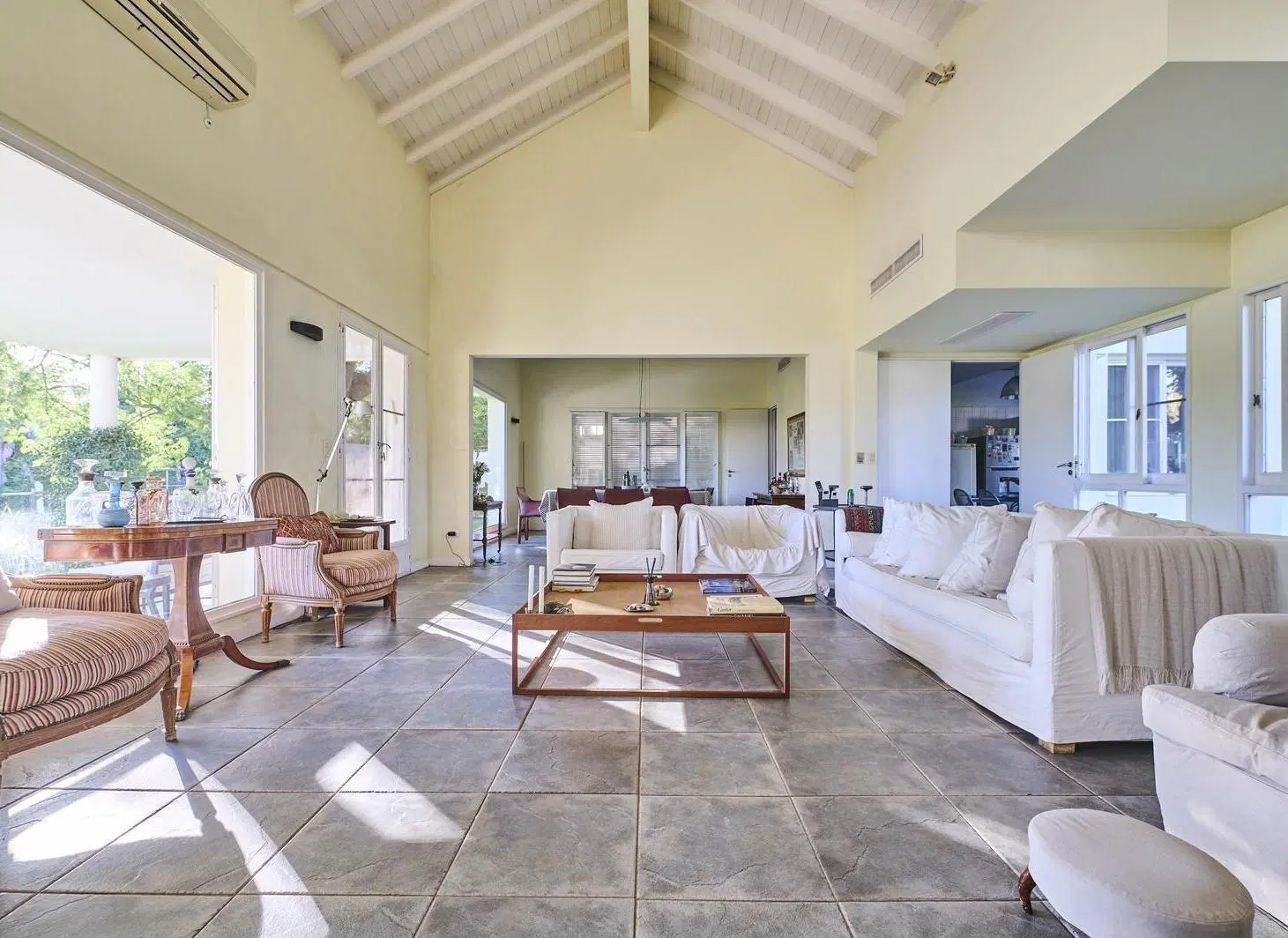 Venta Casa en Club de Campo Hacoaj Tigre ubicada en una de las Islas 5 ambientes Casa de caseros 3