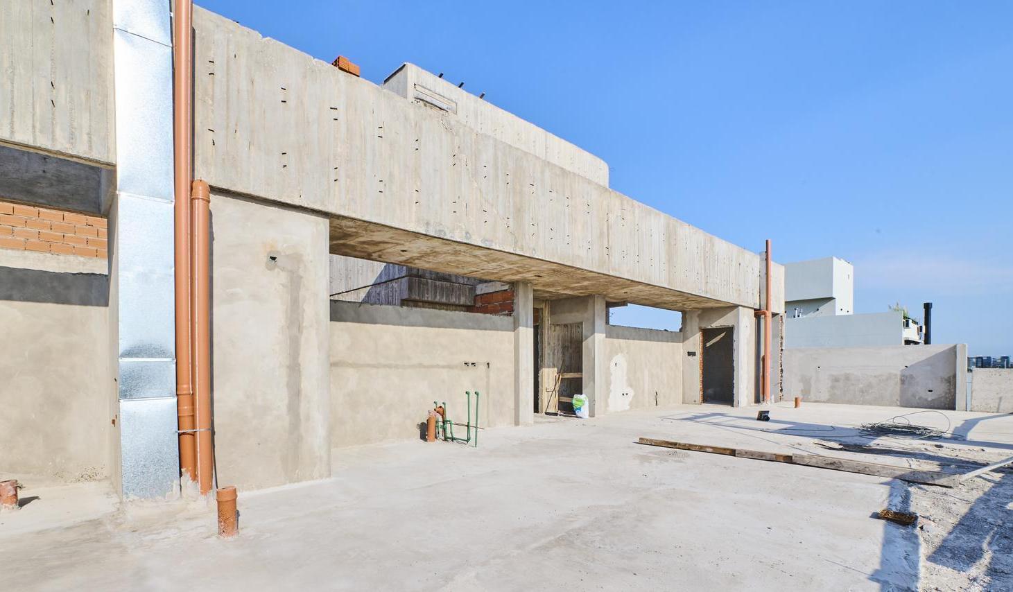 Venta departamento 2 Ambientes en Saavedra Dúplex conTerraza y parrilla Propia Cochera Opcional