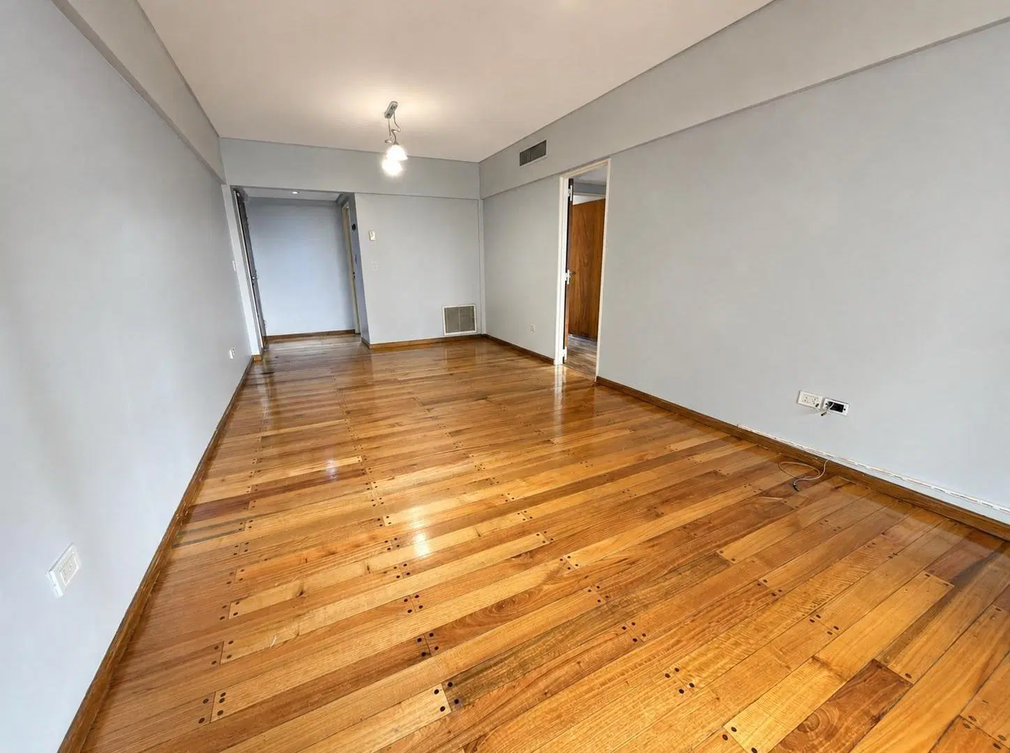 VENTA DEPARTAMENTO 3 AMBIENTES - COCHERA CUBIERTA - COLEGIALES 5