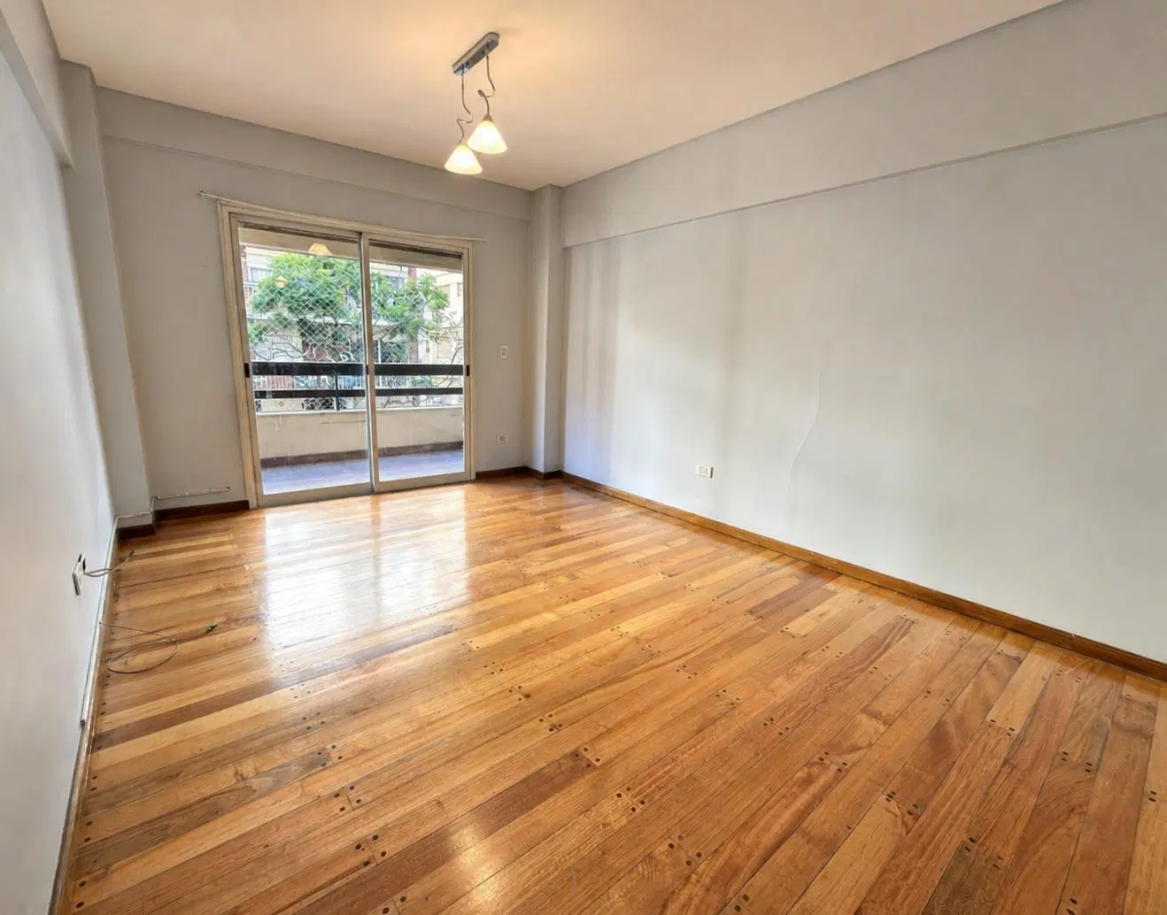 VENTA DEPARTAMENTO 3 AMBIENTES - COCHERA CUBIERTA - COLEGIALES 3